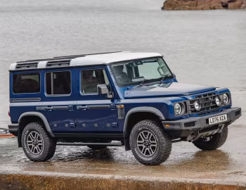 Ineos Grenadier Station Wagon "Helmsman Edition" [UK-spec] '2026