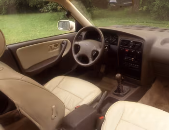 Інтер'єр 1991–93 Infiniti G20 (P10) '02.1990–93