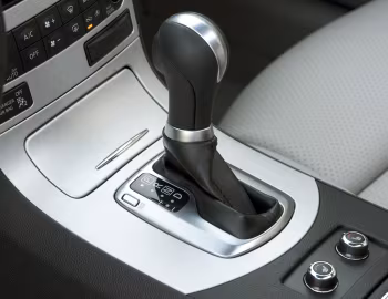 Intérieur 2009–10 Infiniti G37S [North America] (V36) '2008–10