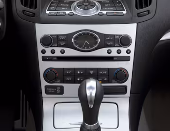 Intérieur 2009–10 Infiniti G37S [North America] (V36) '2008–10