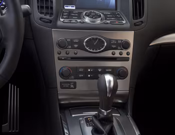 Intérieur 2010 Infiniti G37S "Anniversary Edition" [North America] (V36) '2010