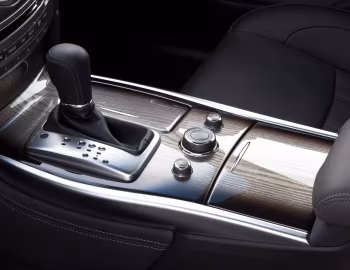 Интерьер 2011–13 Infiniti M56 [North America] (Y51) '2010–13