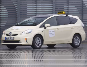 Toyota Prius+ Taxi by INTAX [Germany] (ZVW40W) '2013–15