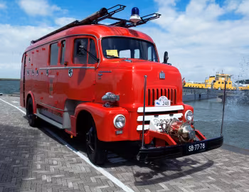 1957 International Harvester SC-162 Tankautospuit [Netherlands]