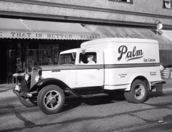 1934–36 International Harvester C-30 Refrigerator Truck