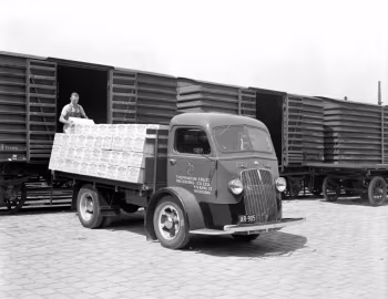 International Harvester D-300 '1937–39
