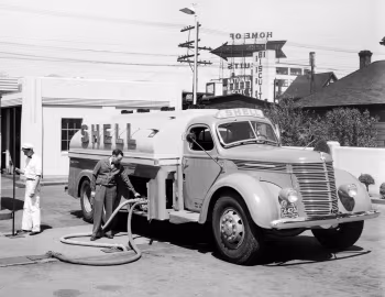 1937–?? International Harvester D-346-F Tanker Truck