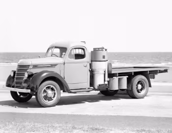 International Harvester D-30 Flatbed '1941
