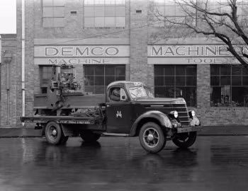 International Harvester D-35 Flatbed [Australia] '1940