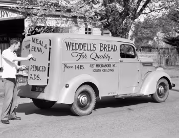 International Harvester D-5 Panel Van '1940