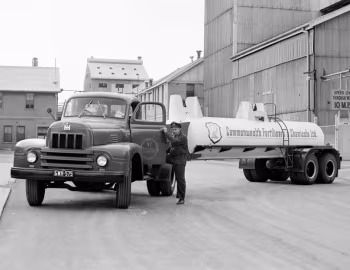 1959 International Harvester R-series Tractor Truck [Australia]