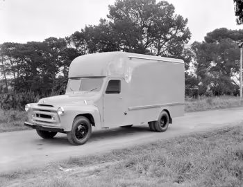 1956 International Harvester AS-serie Van [Australia]