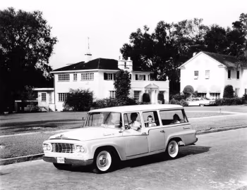 1961 International Harvester Custom Travelall (C-line)