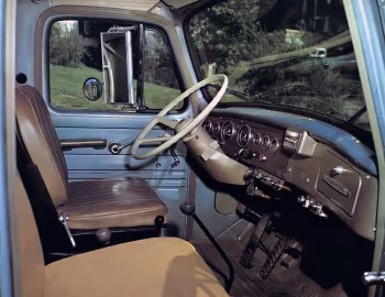 Interior International Harvester M-Series