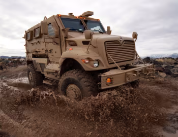 International MaxxPro 4×4 '2007–н.в.