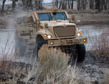 International MaxxPro 4×4 '2007–н.в.