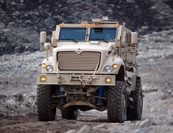 International MaxxPro 4×4 '2007–н.в.