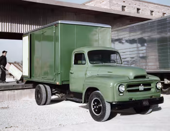 1953 International Harvester R-150 Delivery Truck