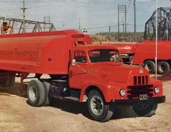 1953 International Harvester R-195 Roadliner Tractor Truck