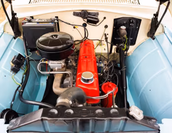 Sob o capô 1958 International Harvester A-110 Pickup