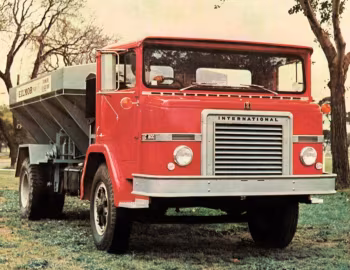 International Harvester ACCO 1600 Spreader Truck '1968–71
