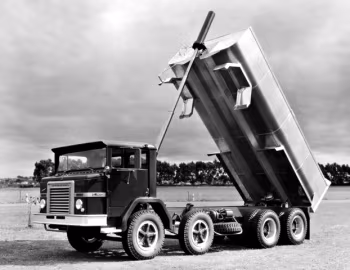 International Harvester ACCO 1840 8×4 Tipper '1968–71