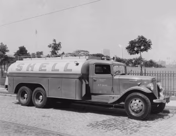 1935 International Harvester C-55-F Tanker