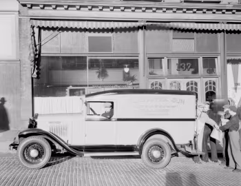 1932–33 International Harvester D-1 Panel