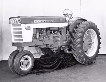 Farmall 400 Prototype '06.1956