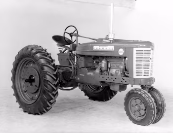 Farmall AM-7D '07.1957–61