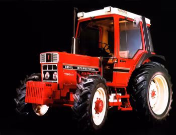 International 885 XL FWD '1981–85