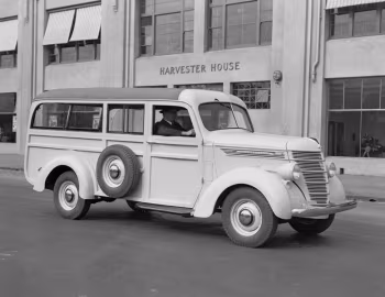International D-2 Station Wagon '1940–????