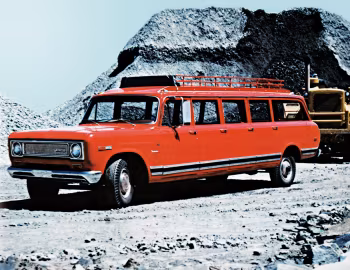 1971 International Travelall by Armbruster-Stageway