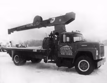 1972 International Harvester Loadstar 1600 Flatbed Truck with Crane
