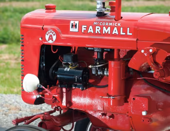 Sous la capuche 1949 McCormick-Farmall Super A