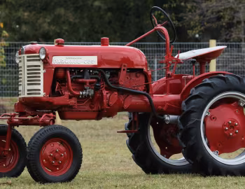 McCormick Farmall Cub '1947–64