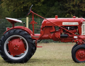 McCormick Farmall Cub '1947–64