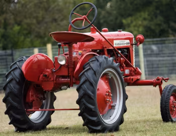 McCormick Farmall Cub '1947–64