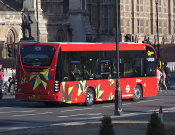 Irizar i2e [UK-spec] (B26D) '07.2015