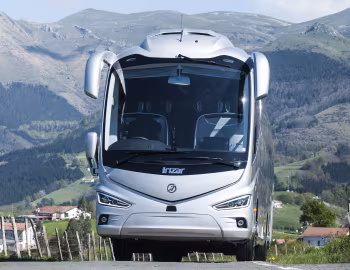 Irizar i8 6×2 [UK-spec] '01.2016–pr.