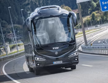Irizar i8 6×2 [EU-spec] '10.2015–pr.
