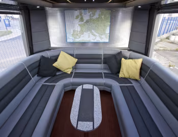 Interior Scania Irizar Century 6×2 '2004–13