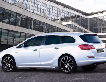 Irmscher Opel Astra Sports Tourer (J) '2010–12