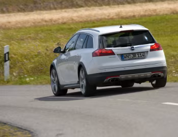 Irmscher Opel Insignia Sports Tourer Cross4 '2012–13