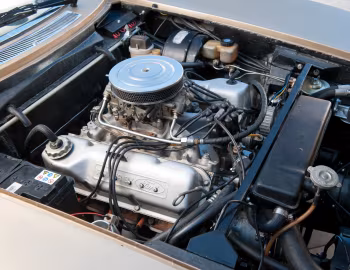 Под капотом Iso Grifo IR8 (Series II) '1972–74