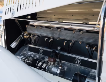 Пад капотам Isotta Fraschini Tipo 8A Spyder "Flying Star" '1931