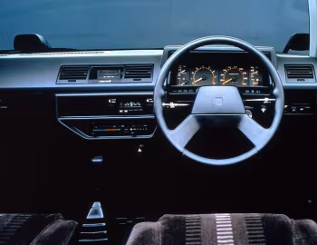 Торпедо Isuzu Aska '04.1983–03.1989