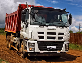 Isuzu CYZ52 "Giga 33.40" [Russia] '2017–н.в.