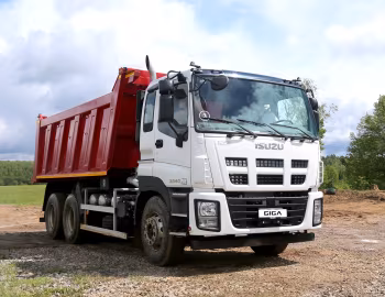 Isuzu CYZ52 "Giga 33.40" [Russia] '2017–н.в.