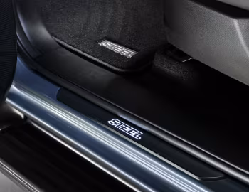Интерьер Isuzu D-Max "Steel Edition" Double Cab [UK-spec] '2025